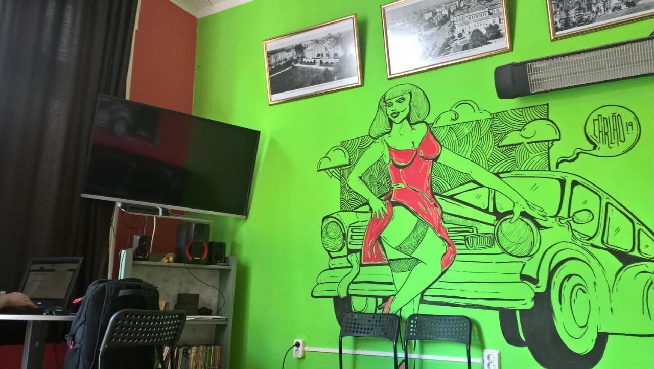 "No Party & Many Rules" Hostel N1 Σόφια Εξωτερικό φωτογραφία