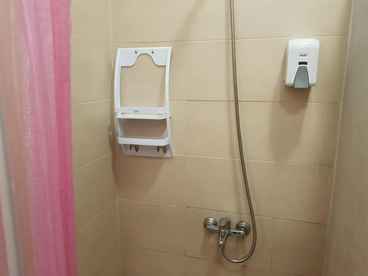 "No Party & Many Rules" Hostel N1 Σόφια Εξωτερικό φωτογραφία