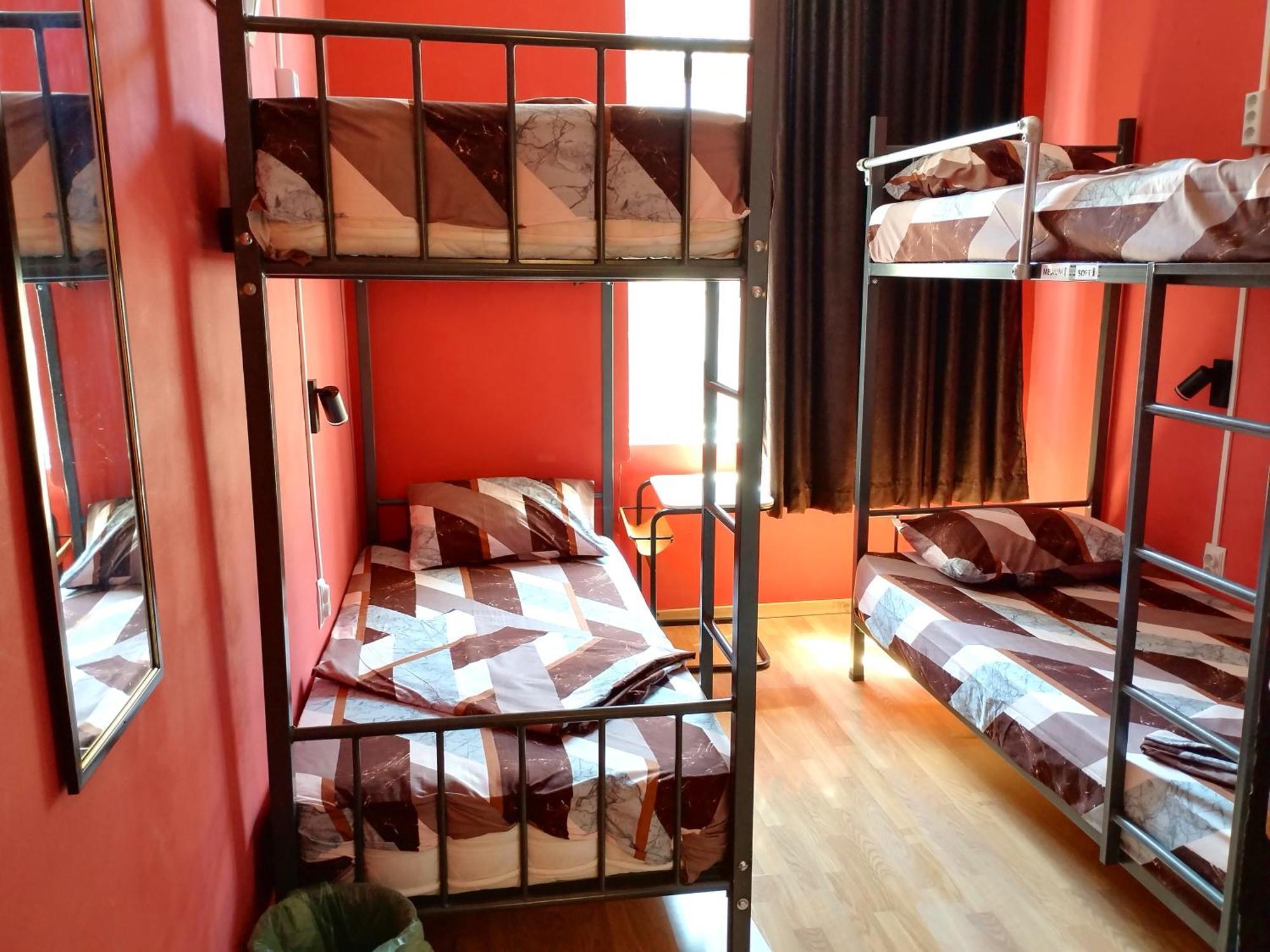 "No Party & Many Rules" Hostel N1 Σόφια Δωμάτιο φωτογραφία